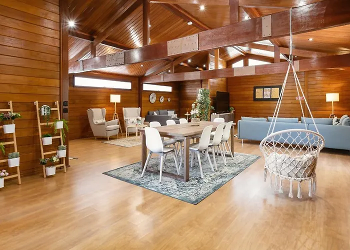 Casa Da Poesia Chalé Pedreiras (Leiria)